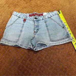 Vintage Mudd Light Wash Denim Jean Shorts women’s size 3